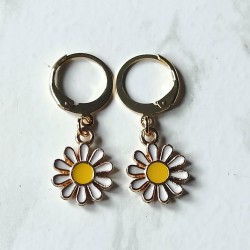 Golden Daisy Earrings