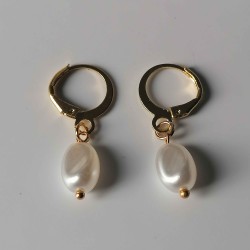 Pearl earrings